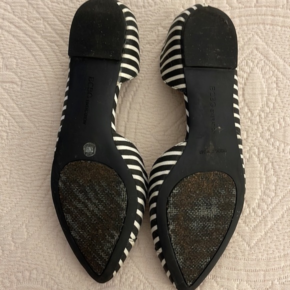 BCBGeneration Black and White stripe flats - Picture 6 of 8
